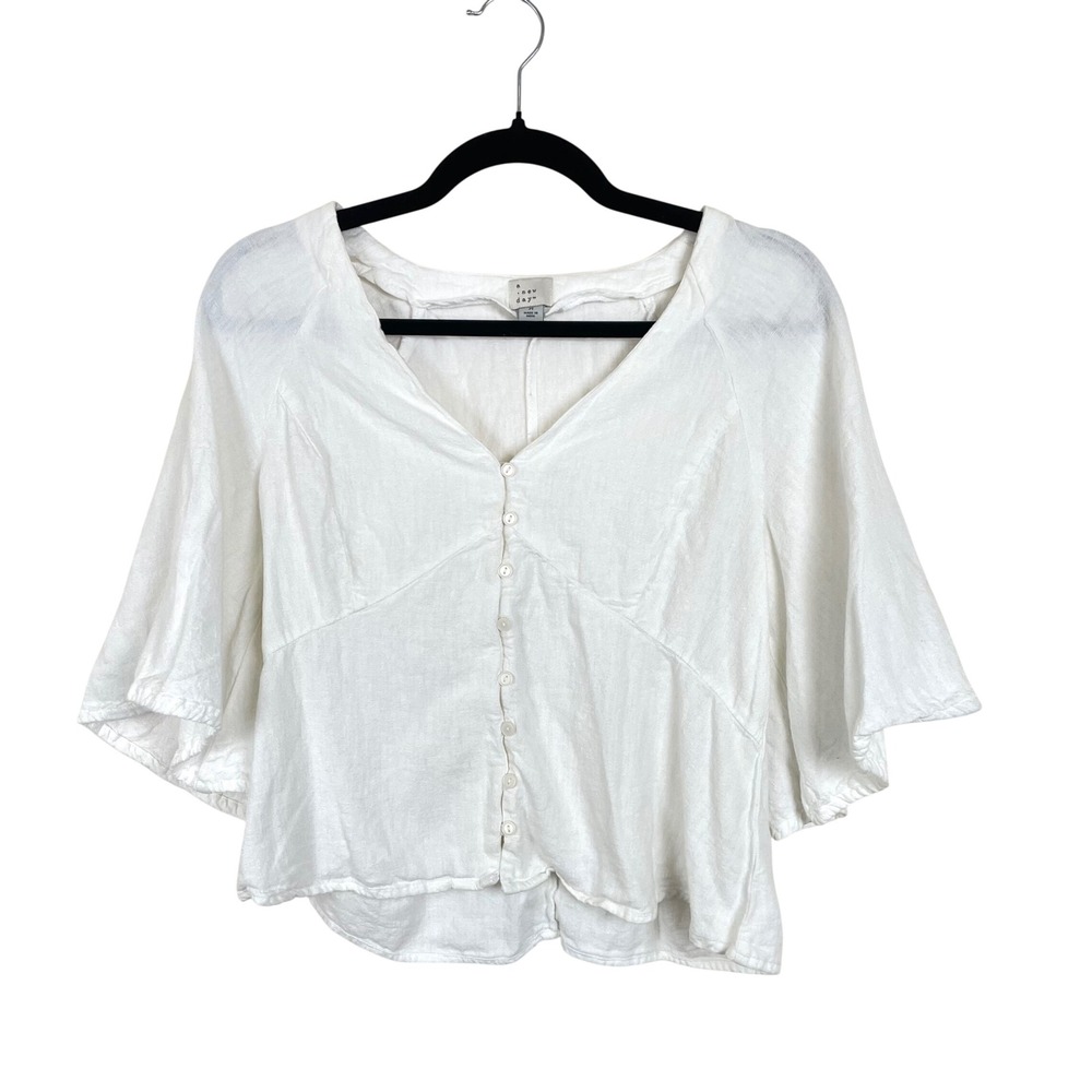 A New Day White Button-Front V-Neck Flutter Sleeve Blouse